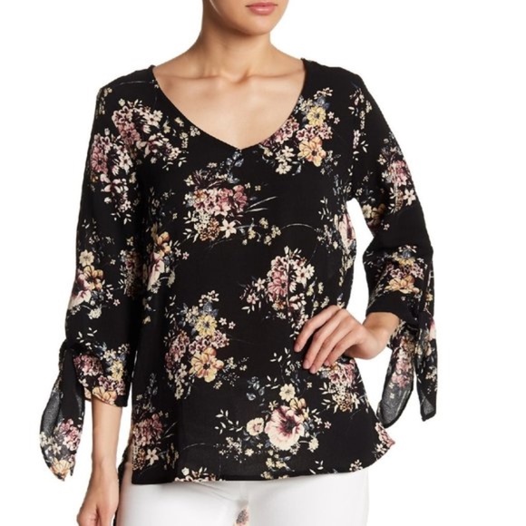 Gibson Tie Sleeve V-Neck Tunic - Picture 1 of 7
